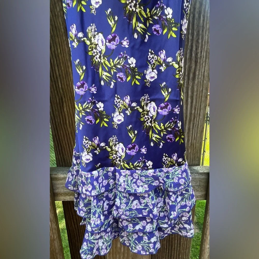 Forever 21 Tiered Floral Print Mini Dress - Picture 8 of 10